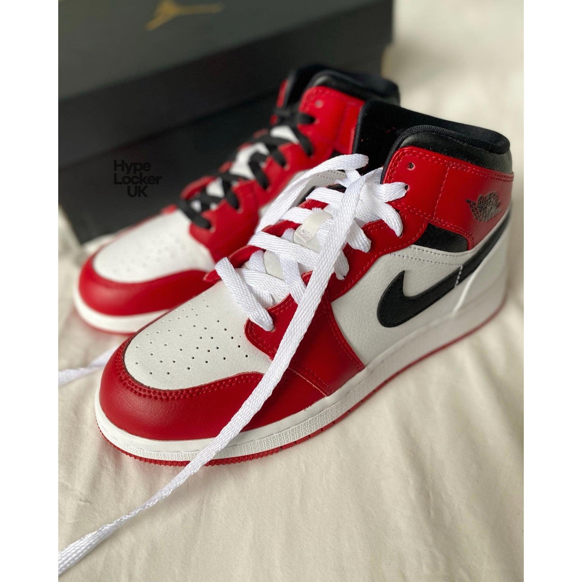 Air Jordan 1 Mid 'Chicago White Heel'