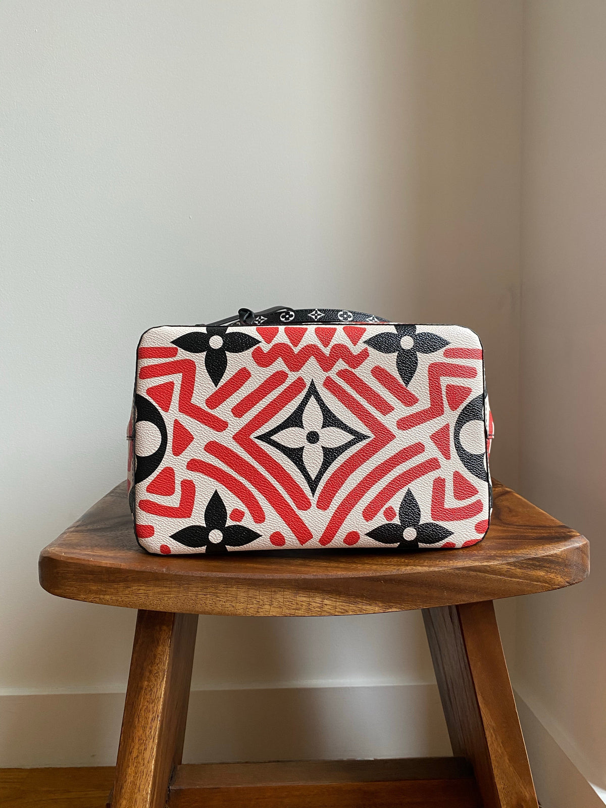 Louis Vuitton LV Crafty NeoNoe MM Monogram Giant Canvas M45362