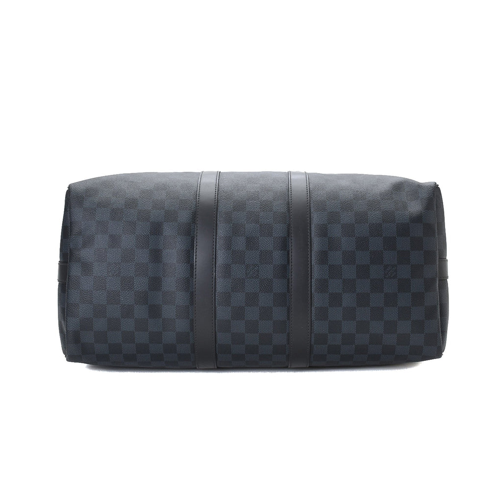 The spacious interior of the travel bag