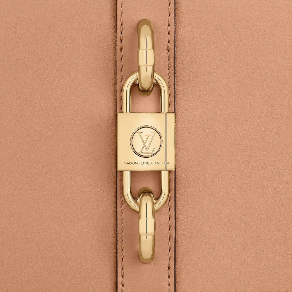 A detailed shot of the gold-color chunky chain