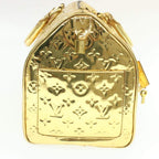 A close-up of the zipper pull.